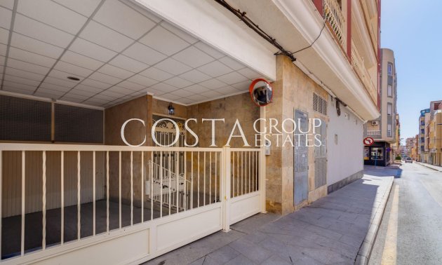 Resale - Apartments -
Torrevieja - Torrevieja Centro