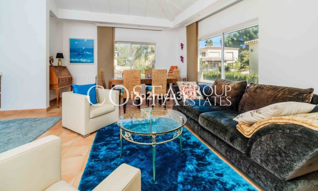 Resale - Villa -
Teulada - Moraira