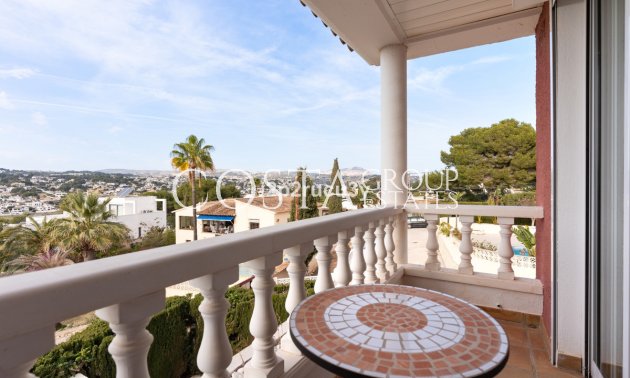 Resale - Villa -
Teulada - Moraira