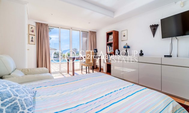 Resale - Villa -
Teulada - Moraira