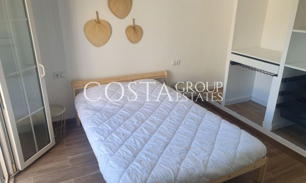 Resale - House -
Torrevieja - La Mata