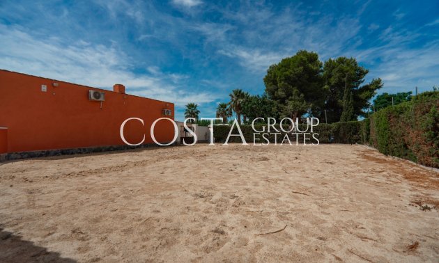 Resale - Villa -
Almoradí - Heredades