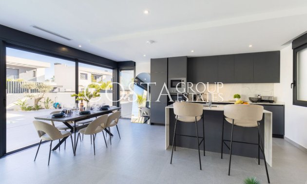 Resale - Villa -
Algorfa - La Finca Golf