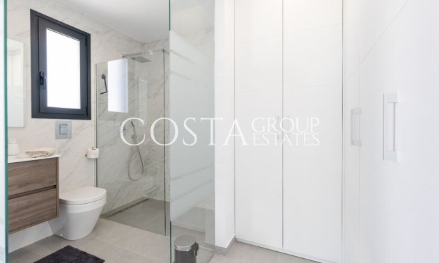 Resale - Villa -
Algorfa - La Finca Golf