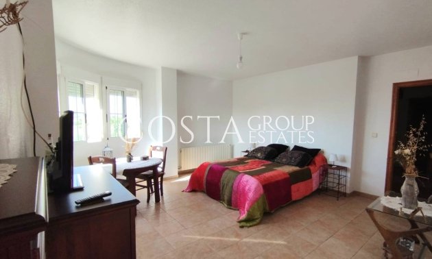 Resale - Villa -
Torrevieja - La Siesta