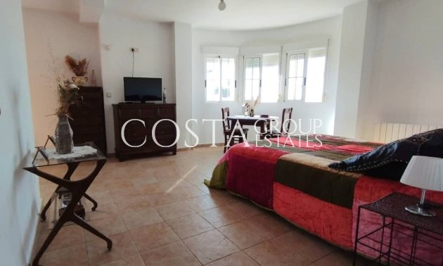 Resale - Villa -
Torrevieja - La Siesta