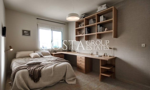 Resale - Villa -
Torrevieja - La Siesta