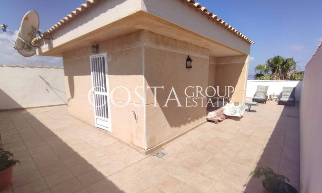 Resale - Villa -
Torrevieja - La Siesta