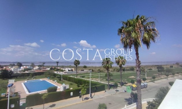 Resale - Villa -
Torrevieja - La Siesta