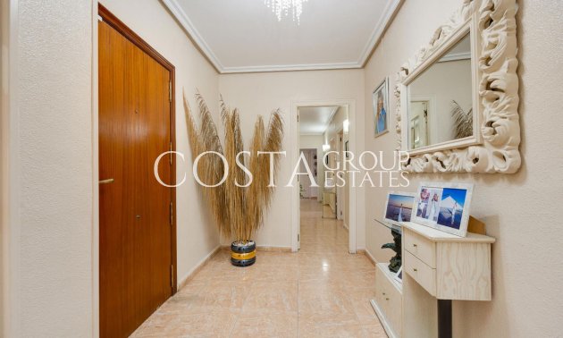 Resale - Apartments -
Torrevieja - Torrevieja Centro