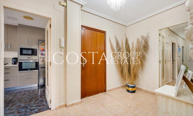 Resale - Apartments -
Torrevieja - Torrevieja Centro