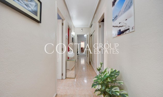 Resale - Apartments -
Torrevieja - Torrevieja Centro