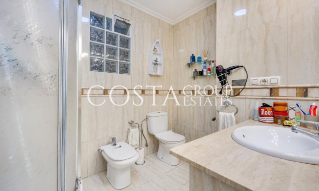 Resale - Apartments -
Torrevieja - Torrevieja Centro