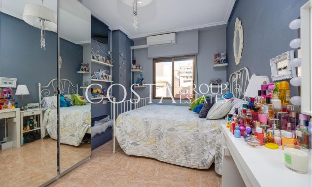 Resale - Apartments -
Torrevieja - Torrevieja Centro