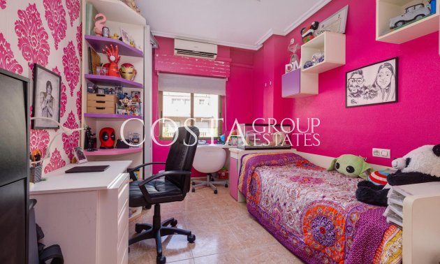 Resale - Apartments -
Torrevieja - Torrevieja Centro