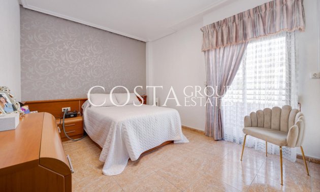 Resale - Apartments -
Torrevieja - Torrevieja Centro