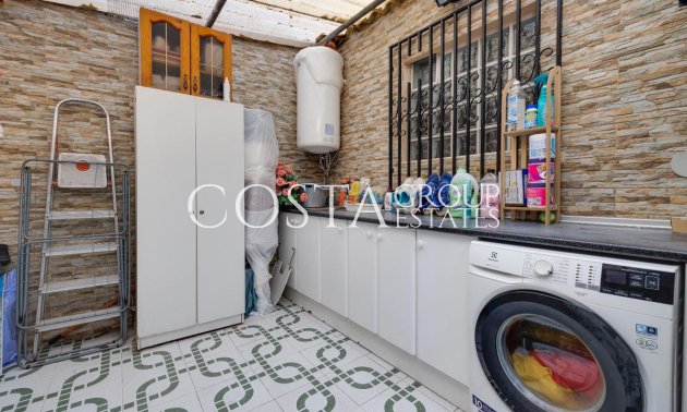 Resale - Apartments -
Torrevieja - Torrevieja Centro