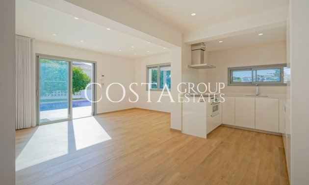 Resale - Villa -
Benissa - Benissa Centro