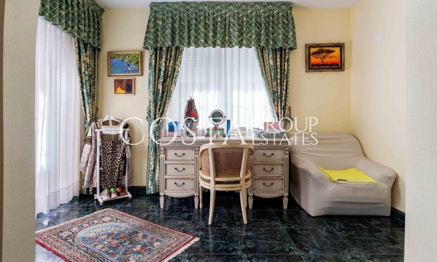 Resale - Villa -
Orihuela - Cabo Roig