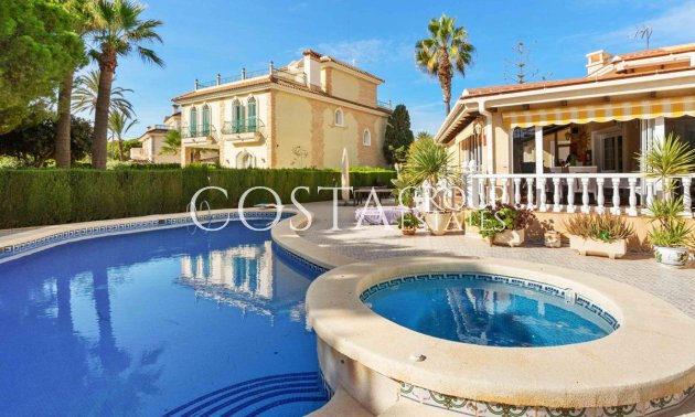 Resale - Villa -
Orihuela - Cabo Roig