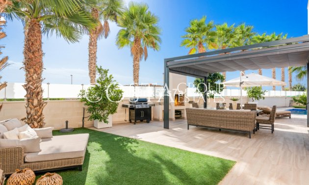 Resale - Villa -
Orihuela - Lomas de Cabo Roig