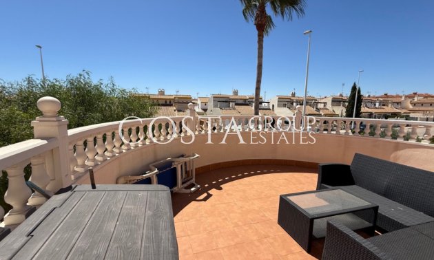 Resale - Villa -
Orihuela - Orihuela Costa