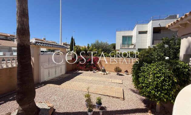 Resale - Villa -
Orihuela - Orihuela Costa