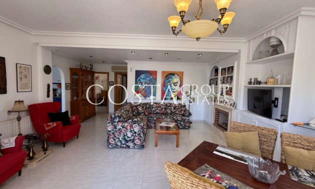 Resale - Villa -
Orihuela - Orihuela Costa