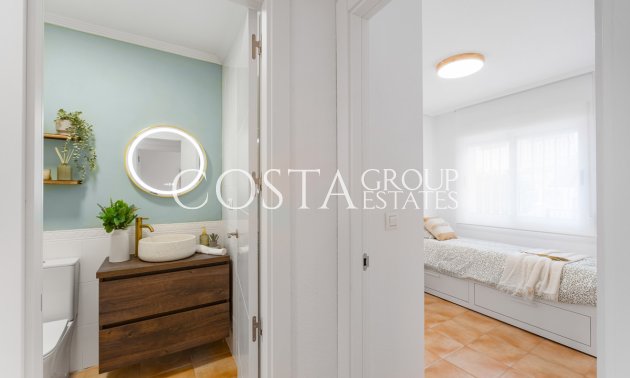 Resale - House -
Orihuela - Villamartin