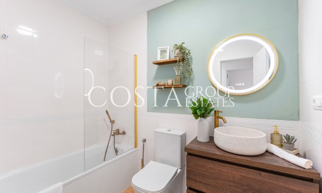 Resale - House -
Orihuela - Villamartin