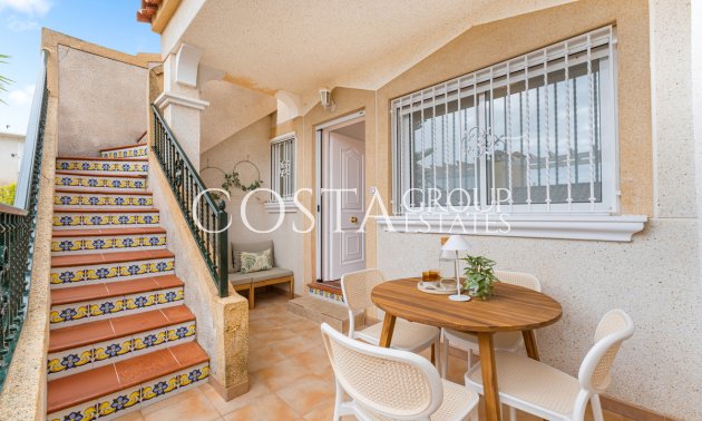 Resale - House -
Orihuela - Villamartin