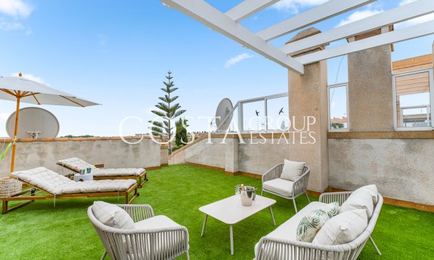 Resale - House -
Orihuela - Villamartin