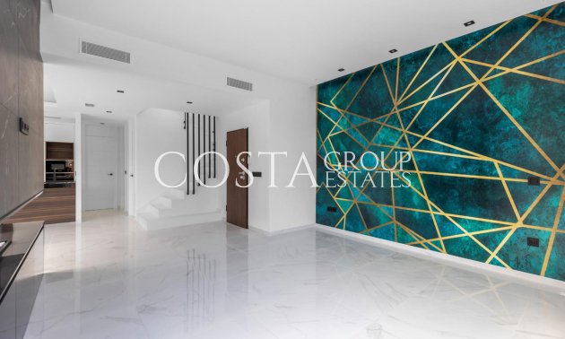 Resale - Villa -
Torrevieja - Torrevieja Centro