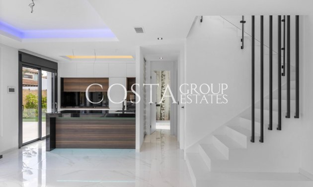 Resale - Villa -
Torrevieja - Torrevieja Centro