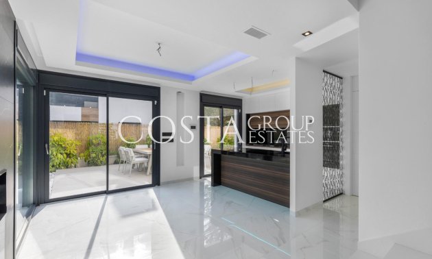 Resale - Villa -
Torrevieja - Torrevieja Centro