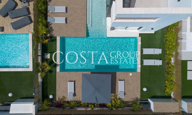 Resale - Villa -
Torrevieja - Torrevieja Centro