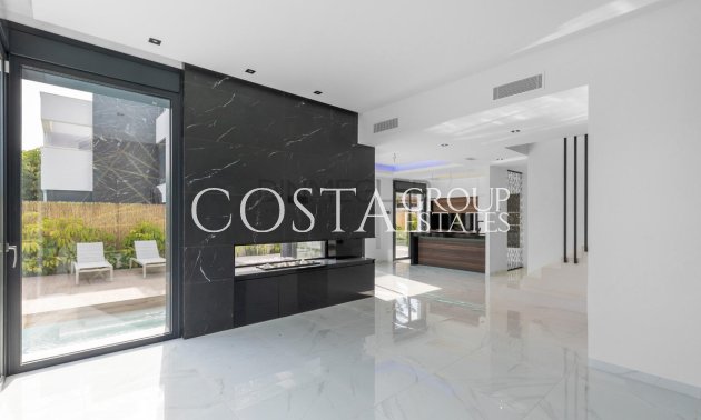 Resale - Villa -
Torrevieja - Torrevieja Centro