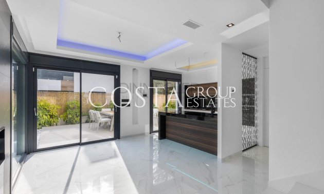 Resale - Villa -
Torrevieja - Torrevieja Centro