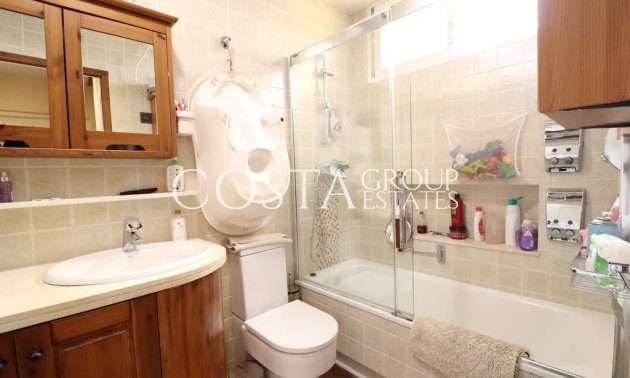 Resale - Villa -
Orihuela - Orihuela Costa