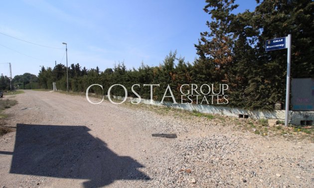 Resale - House -
Orihuela - Orihuela Costa