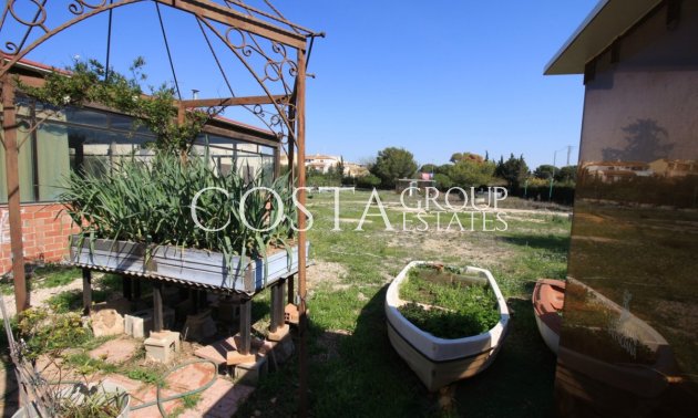 Resale - House -
Orihuela - Orihuela Costa