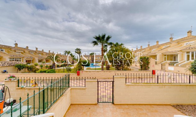 Resale - House -
Torrevieja - Torrevieja Centro