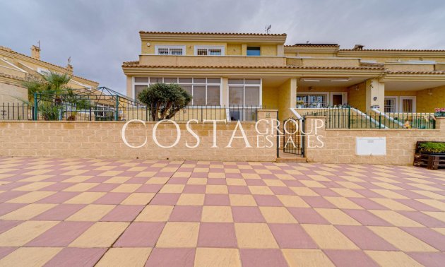 Resale - House -
Torrevieja - Torrevieja Centro
