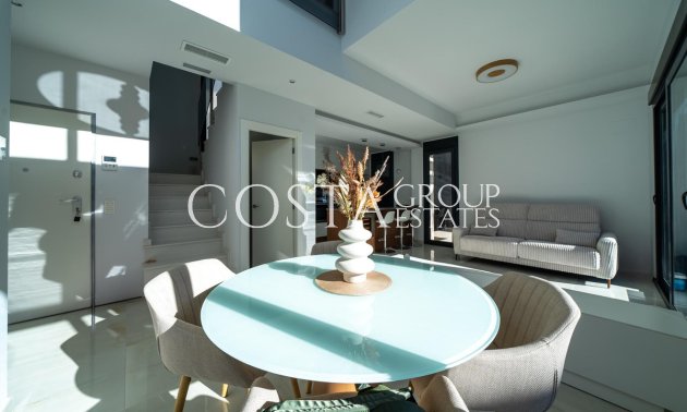 Resale - Villa -
Orihuela - Orihuela Costa