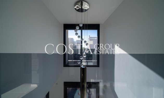 Resale - Villa -
Orihuela - Orihuela Costa