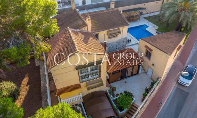 Resale - Villa -
Orihuela - Los Balcones