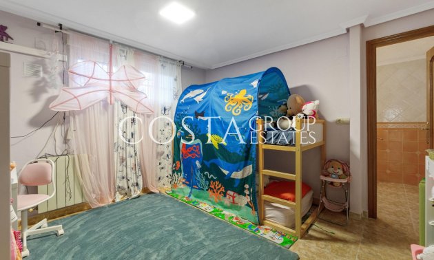 Resale - Villa -
Orihuela - Los Balcones