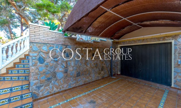 Resale - Villa -
Orihuela - Los Balcones