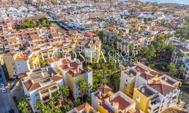 Resale - Apartments -
Torrevieja - Torrevieja Centro
