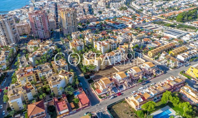 Resale - Apartments -
Torrevieja - Torrevieja Centro